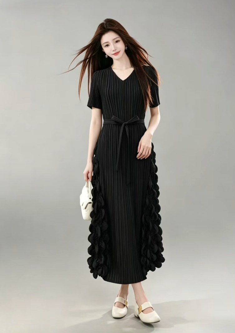 Elegant Ladies Pleated Long Dress